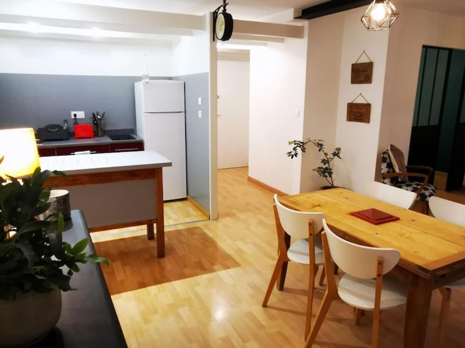 Nid Douillet A Quelques Pas De La Gare. Apartment Carcassonne Luaran gambar